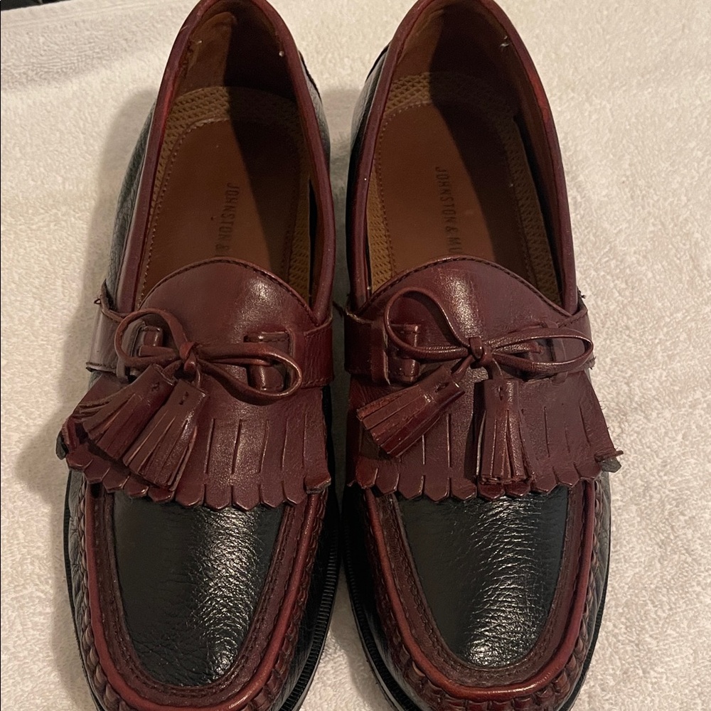 Loafers - Johnston & Murphy
Excellent condition